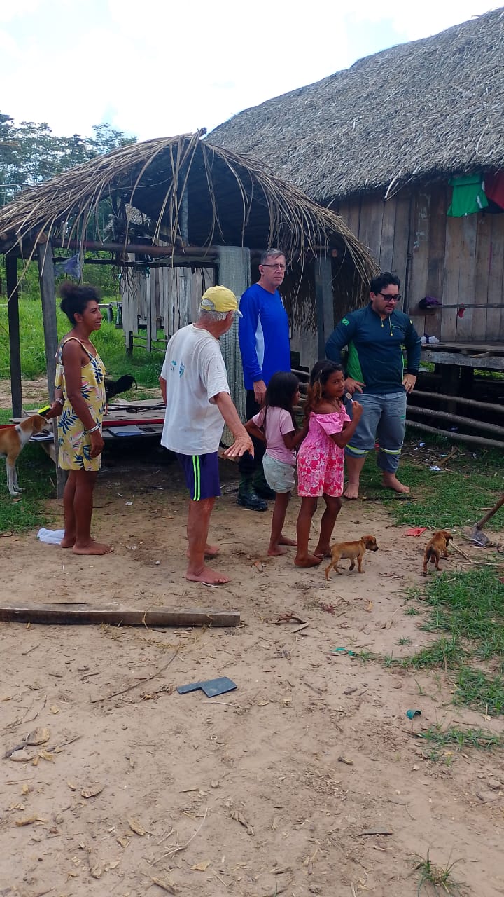 Visita a uma família na comunidade